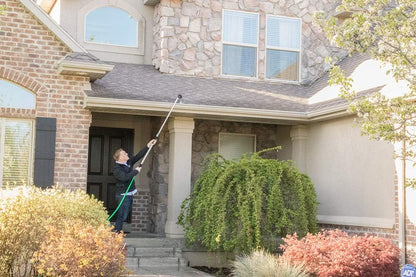 X-Stream 4-Pattern Telescoping Watering Tool