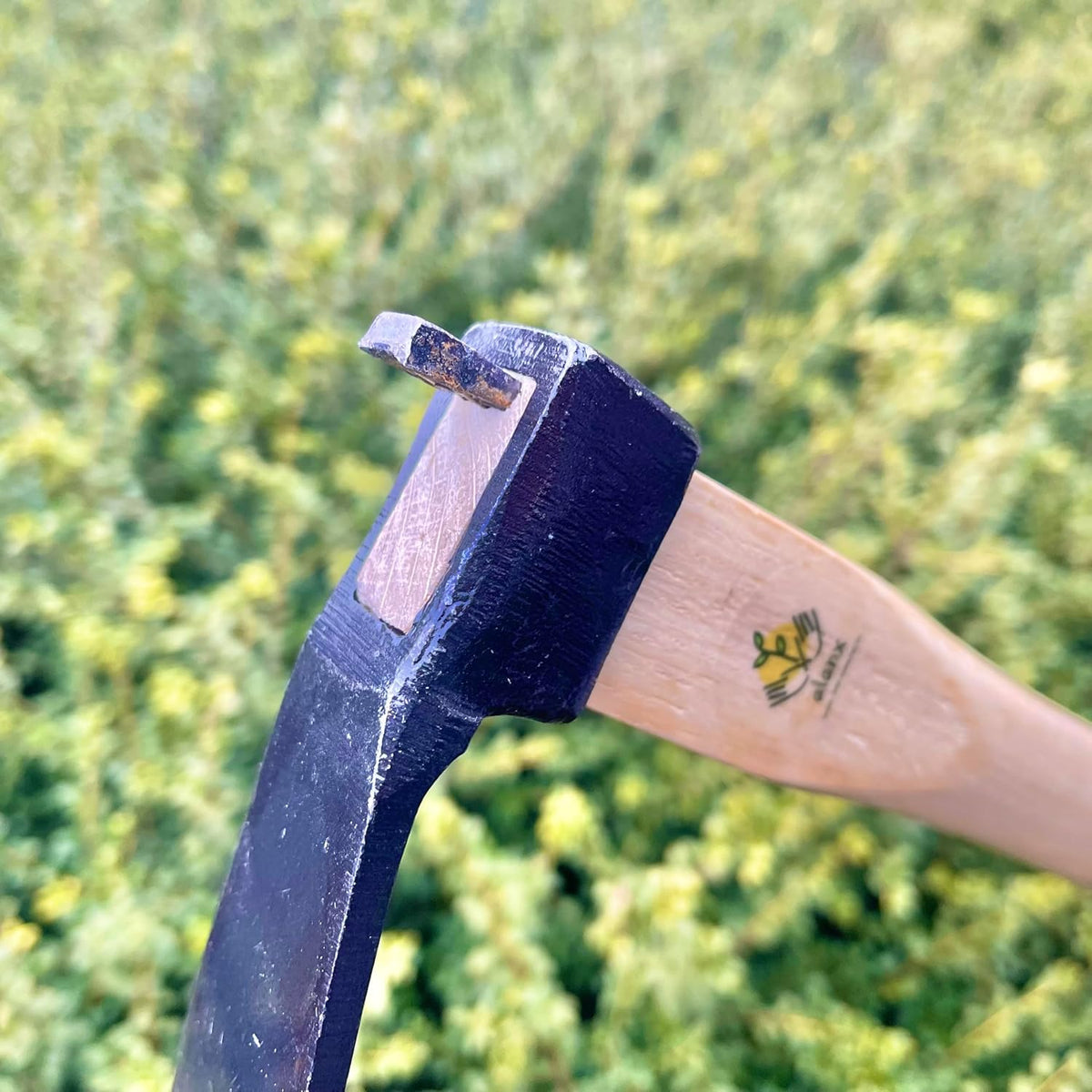 14 Inch Heavy Duty Wide Hoe, Japanese Carbon Steel with Oak Wooden Handle, Without Welding, Garden Tool for Digging, Weeding, and Planting