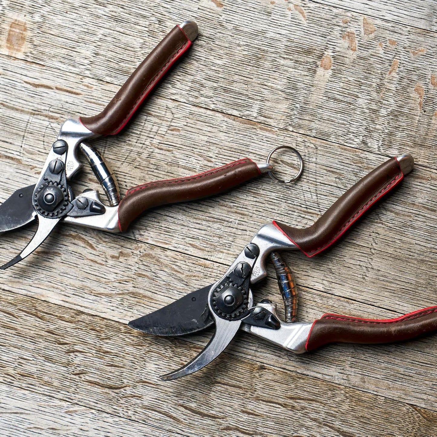 8 ELITE Pruning Shears – 8.3" Swiss-Made Garden Clippers with Leather-Wrapped Handle for Large Right Hand | Hand Pruners for Gardening | Garden Tool Cutter with Bypass Blade, Carbon Steel
