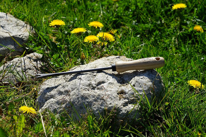 Tierra Garden Dewit Dandelion Weeder