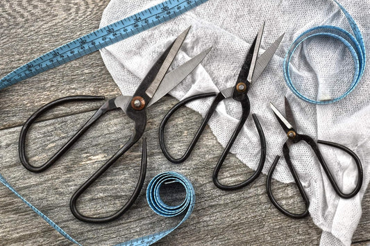 Chinese Scissors with Super Sharp Edges Suitable for Embroidery, sewing, Craft, Art Work, and Everyday Usage (8-6-4-Inch Bundle)