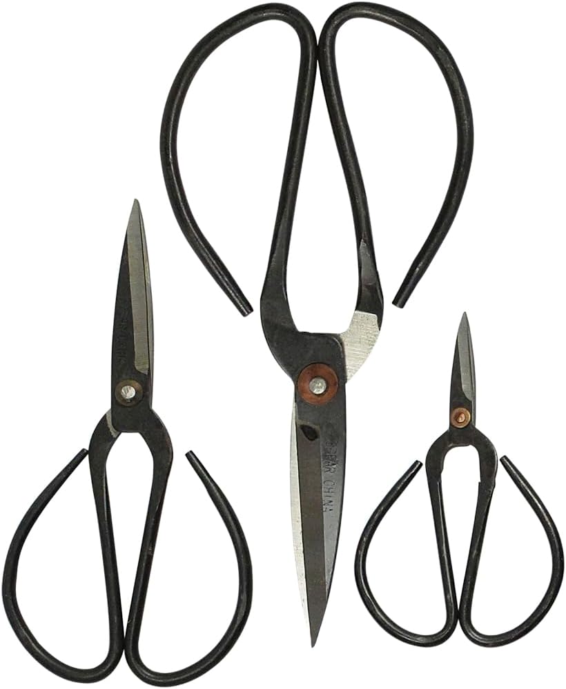 Chinese Scissors with Super Sharp Edges Suitable for Embroidery, sewing, Craft, Art Work, and Everyday Usage (8-6-4-Inch Bundle)