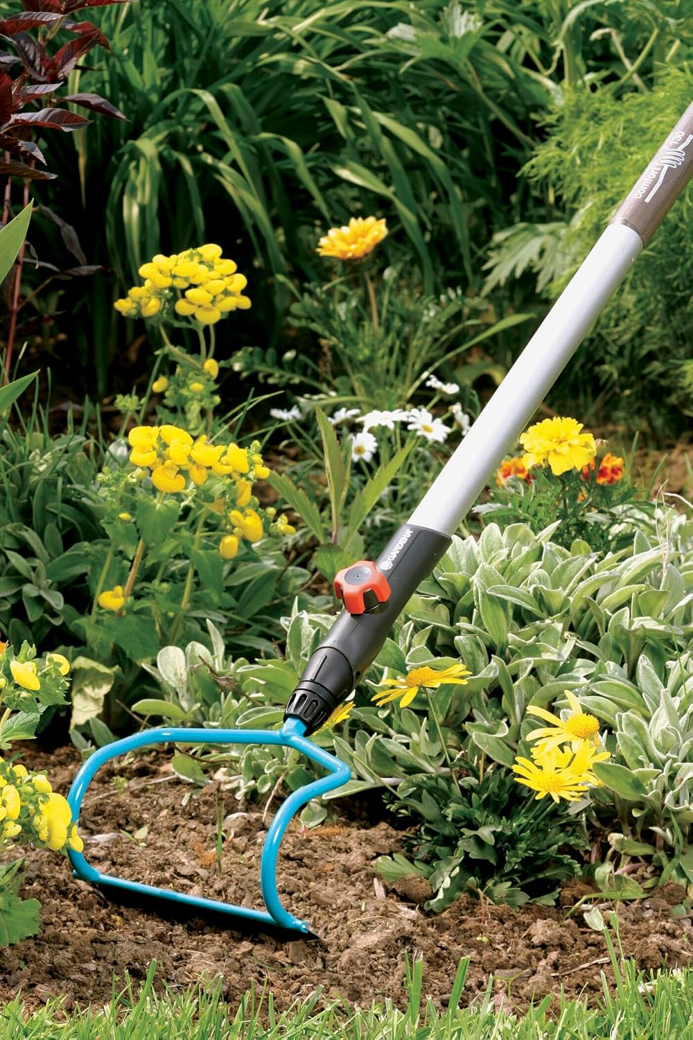 combisystem Draw Hoe: Garden Hoe for Weeding and loosening the Soil Under Great Loads, 12 cm Working Width, Rust-Free Stainless Steel Blade, fits on combisystem Handles (3192-20)