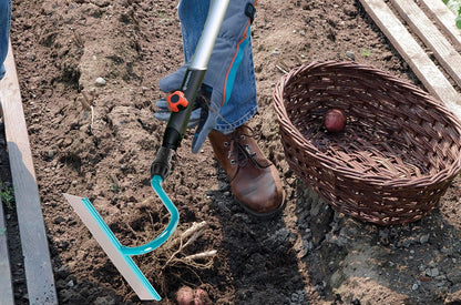 combisystem Draw Hoe: Garden Hoe for Weeding and loosening the Soil Under Great Loads, 12 cm Working Width, Rust-Free Stainless Steel Blade, fits on combisystem Handles (3192-20)