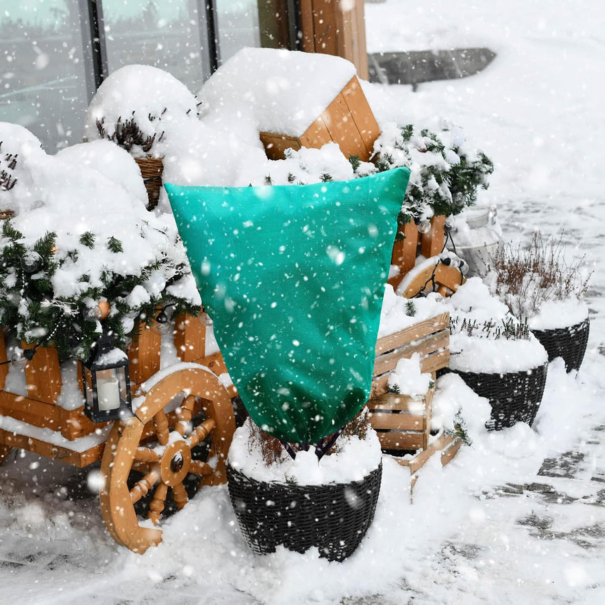 2 Packs 2.2 oz/yd² Plant Covers Freeze Protection, 23.6" X 31.5" Thickened Outdoor Plants Frost Protection Covers with Zipper & Drawstring, Frost Blankets for Tree in Winter