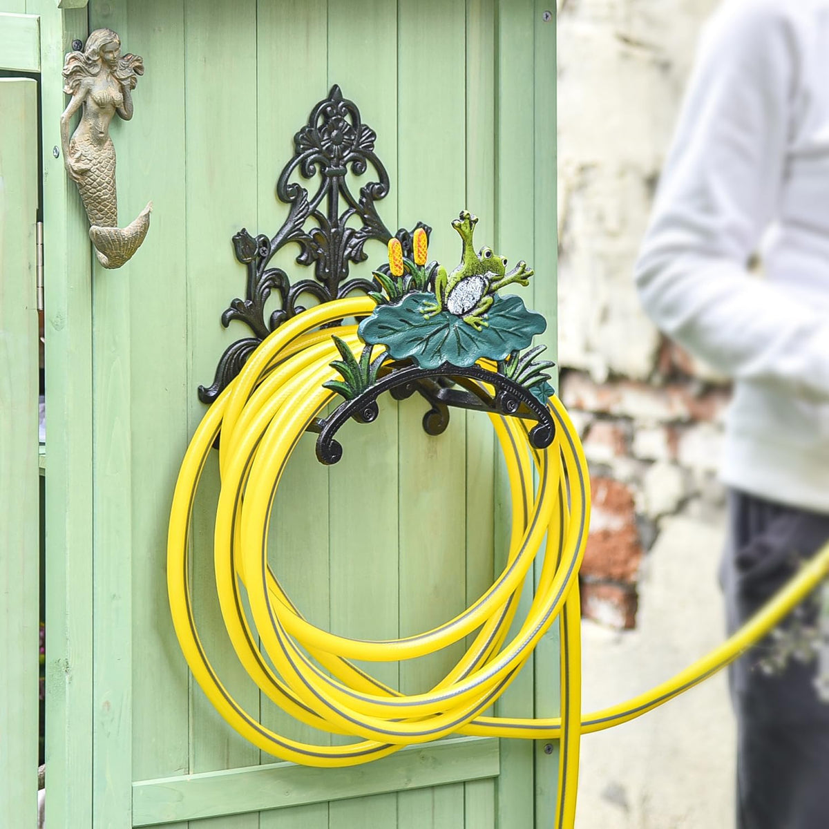 Cast Iron Heavy Duty Garden Hose Holder - Decorative Hand-Painted Sunflower Wall Mounted Water Hose Hanger - Wall Decoration Hanging Hose Rack - Hose Reel Storage Butler - Metal Hose Stand