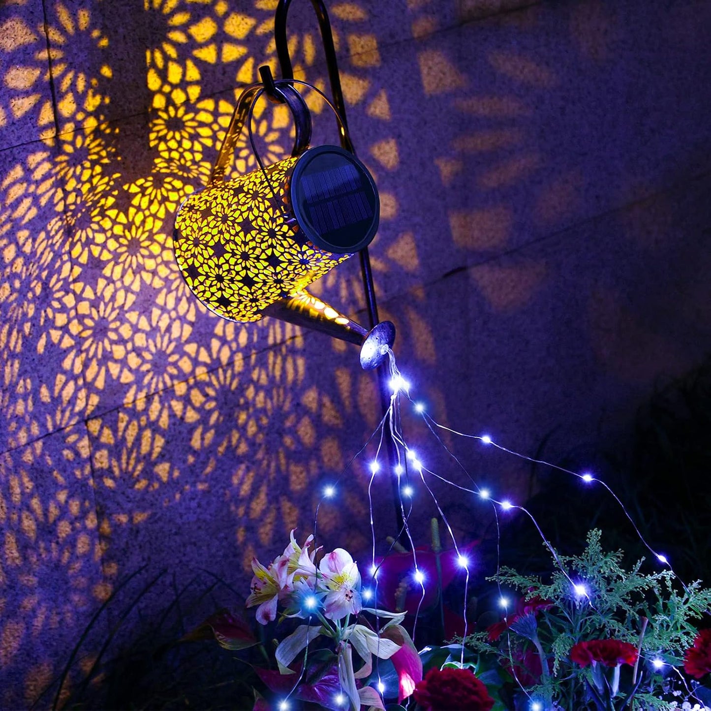 Watering Can with Lights, Large Hanging Solar Lights Outdoor Waterproof, Decorative Retro Metal Solar Garden Decor for Outside Patio Yard Porch Lawn, Gifts for Women Mom Grandma Birthday