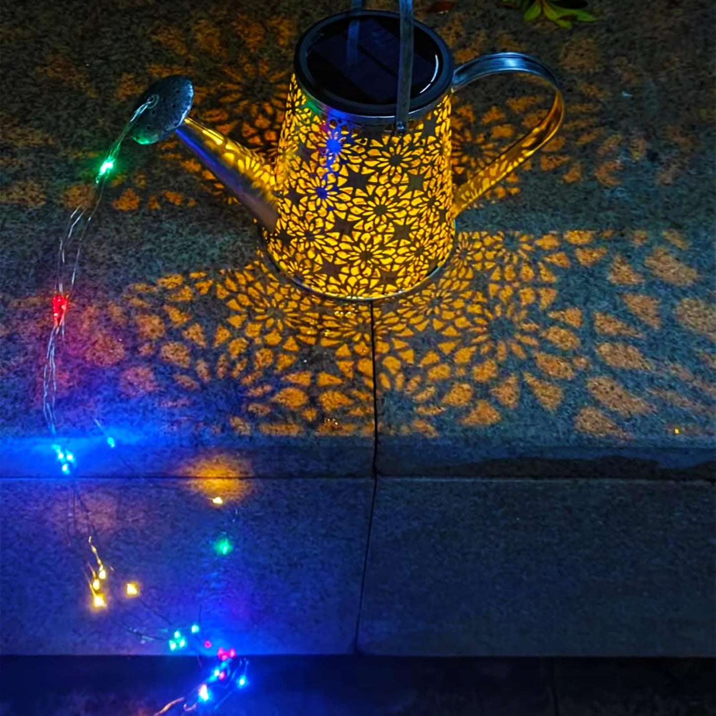 Watering Can with Lights, Large Hanging Solar Lights Outdoor Waterproof, Decorative Retro Metal Solar Garden Decor for Outside Patio Yard Porch Lawn, Gifts for Women Mom Grandma Birthday
