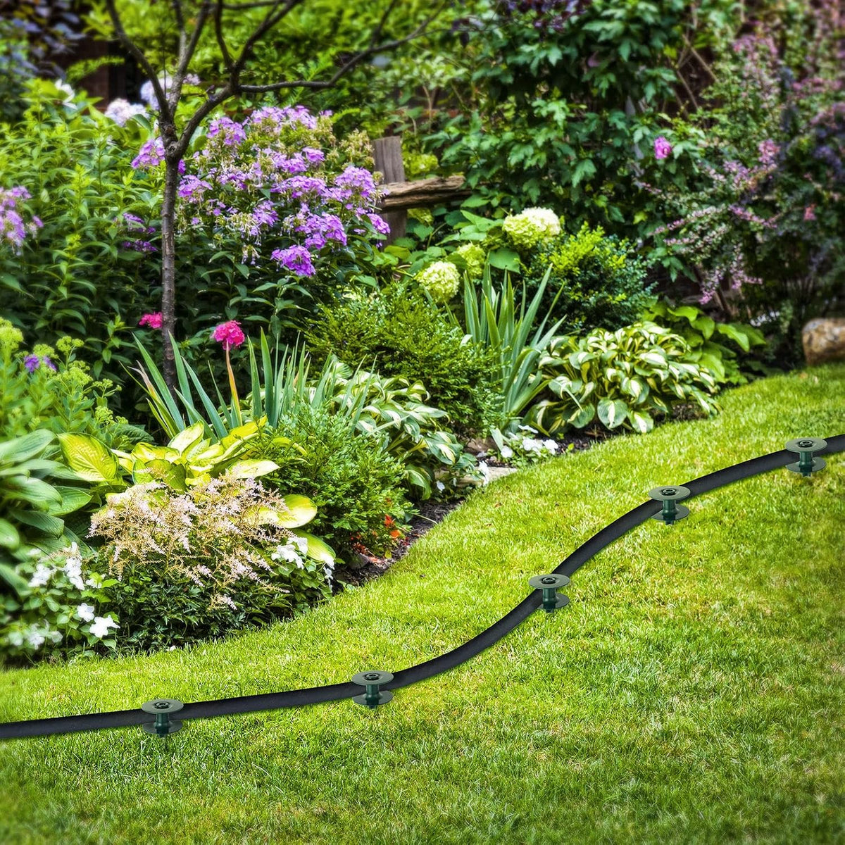 12 Pieces 10 Inch Garden Hose Guide Spike, Zinc Coated Rustproof Heavy Duty Metal Stake with Top, Keeps Garden Hose Out of Flower Beds, Guard for Yard Plant Protection (Black)