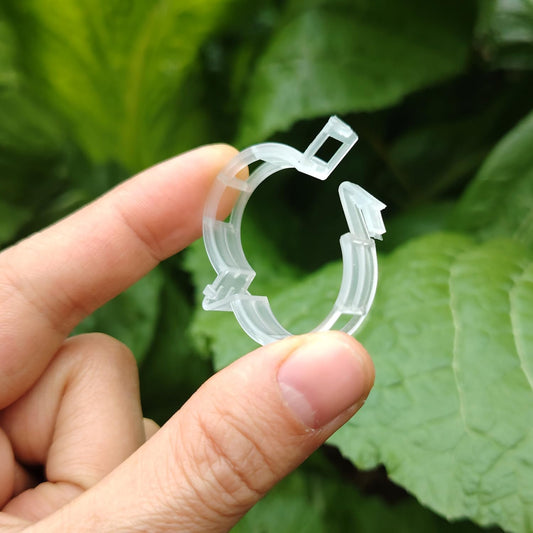 Plant Support Garden Clips, Tomato Clips, Crop Clips for Vine Vegetables, Fixing Tomato, Sweet Pepper, Eggplant, Makes Plants Grow Upright and Healthier 50pcs