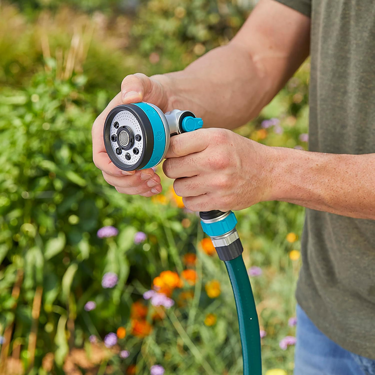 Heavy Duty Thumb Control Garden Hose Nozzle with 8 Pre-set Spray Patterns, Water Hose Nozzle for Watering Garden or Lawn