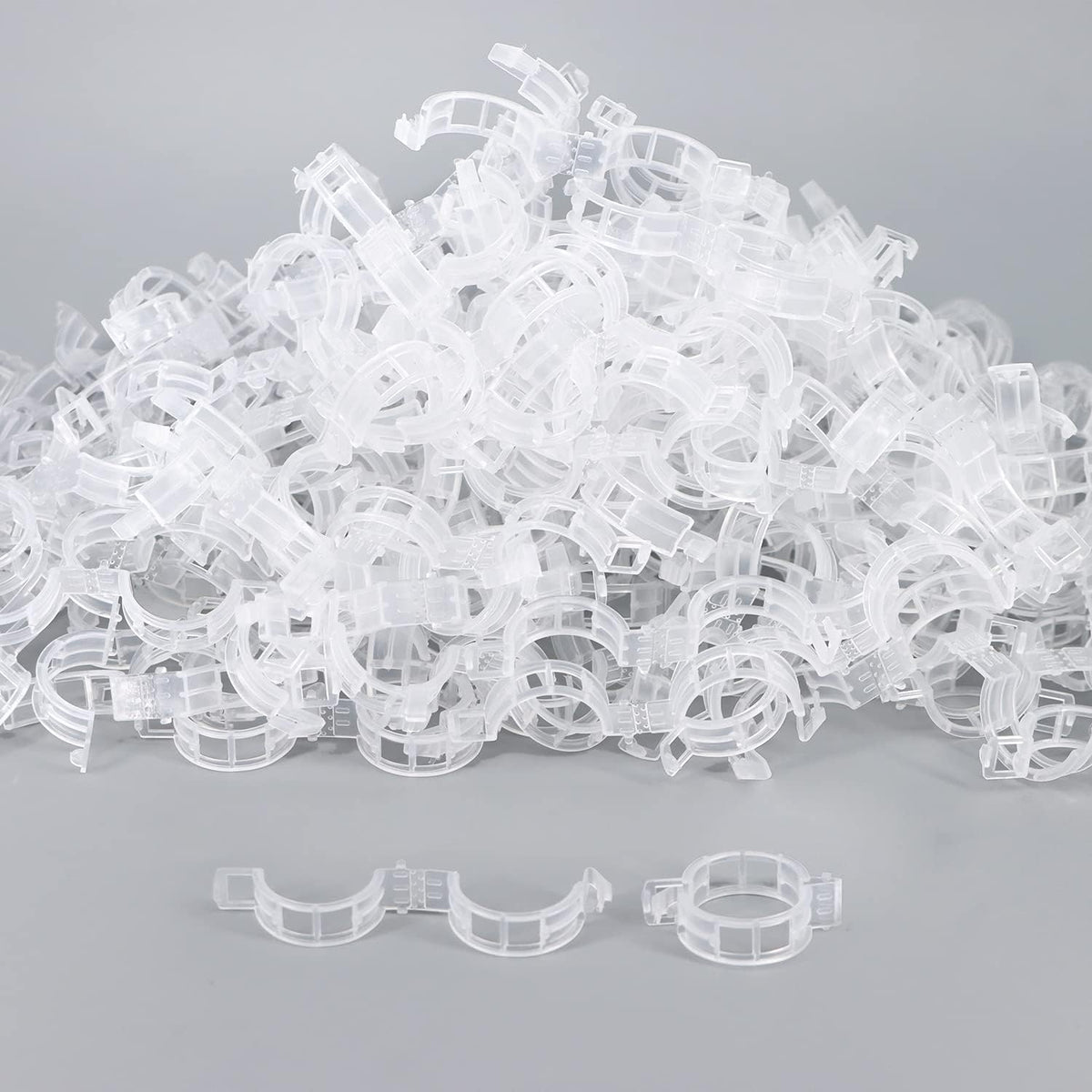 Tomato Clips, 100 Pcs Support Clips, Plastic Trellis Clips, Garden Clips to Grow Upright Makes Plants Healthier for Tomato Cucumber Grape Vegetables Plants