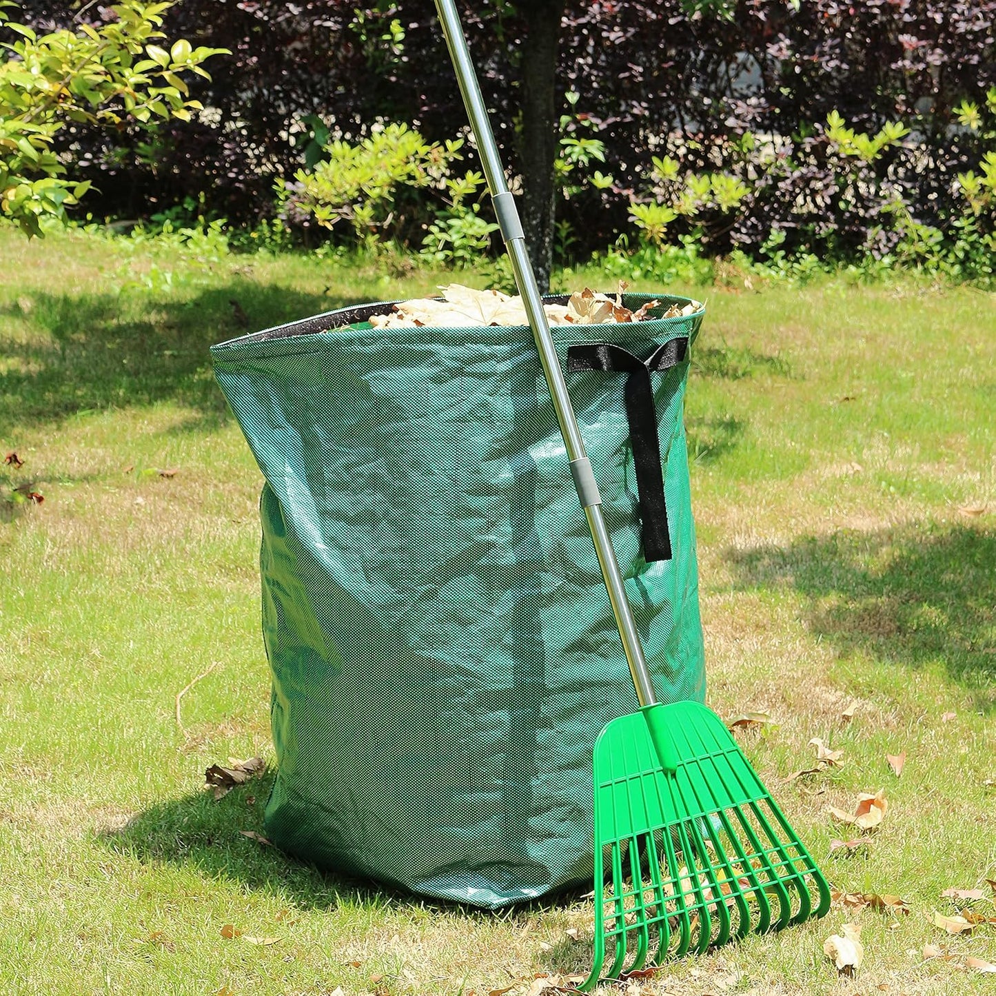 12 Tines Gardening Leaf Rake, Lightweight Steel Handle, Detachable, Ideal Camp Rake, Comes with Dustpan-Type Garden Bag