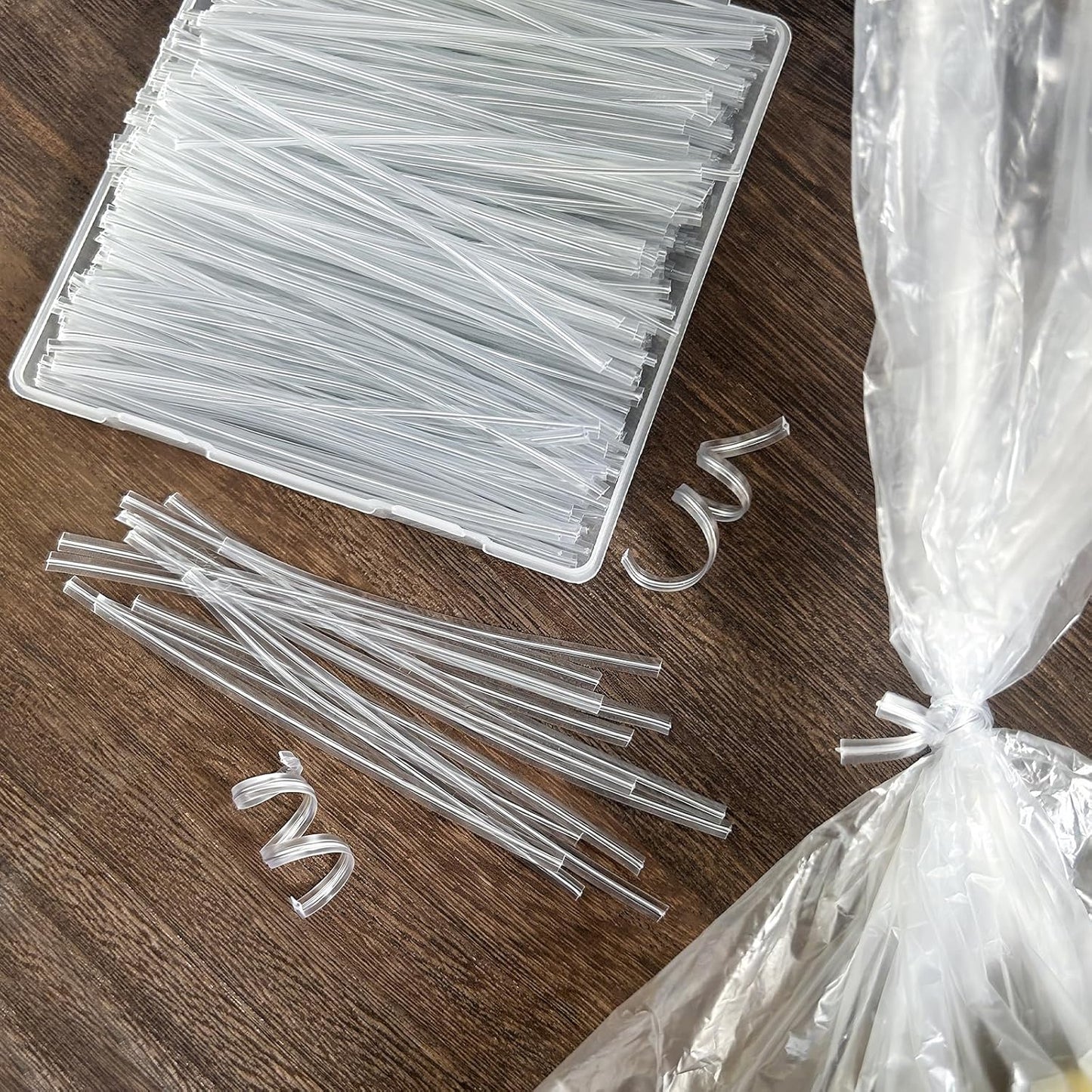 Clear Twist Ties 300Pcs, 5 Inch Metal Wire Twist Ties Plant Garden Twist Tie for Plastic Bags, Treat Bags, Gift Wrapping, Crafts, Garden, Bread Bags, Transparent Reusable Ties