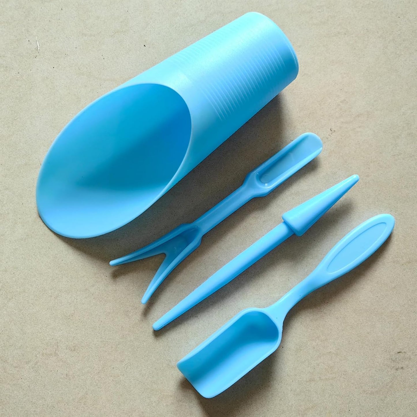 Soil Scoop for Indoor Plants - Plastic Mini Garden Plant Care Shovel Hand Tools Transplanting Succulent Cultivation Digging Scoops Kits, Blue