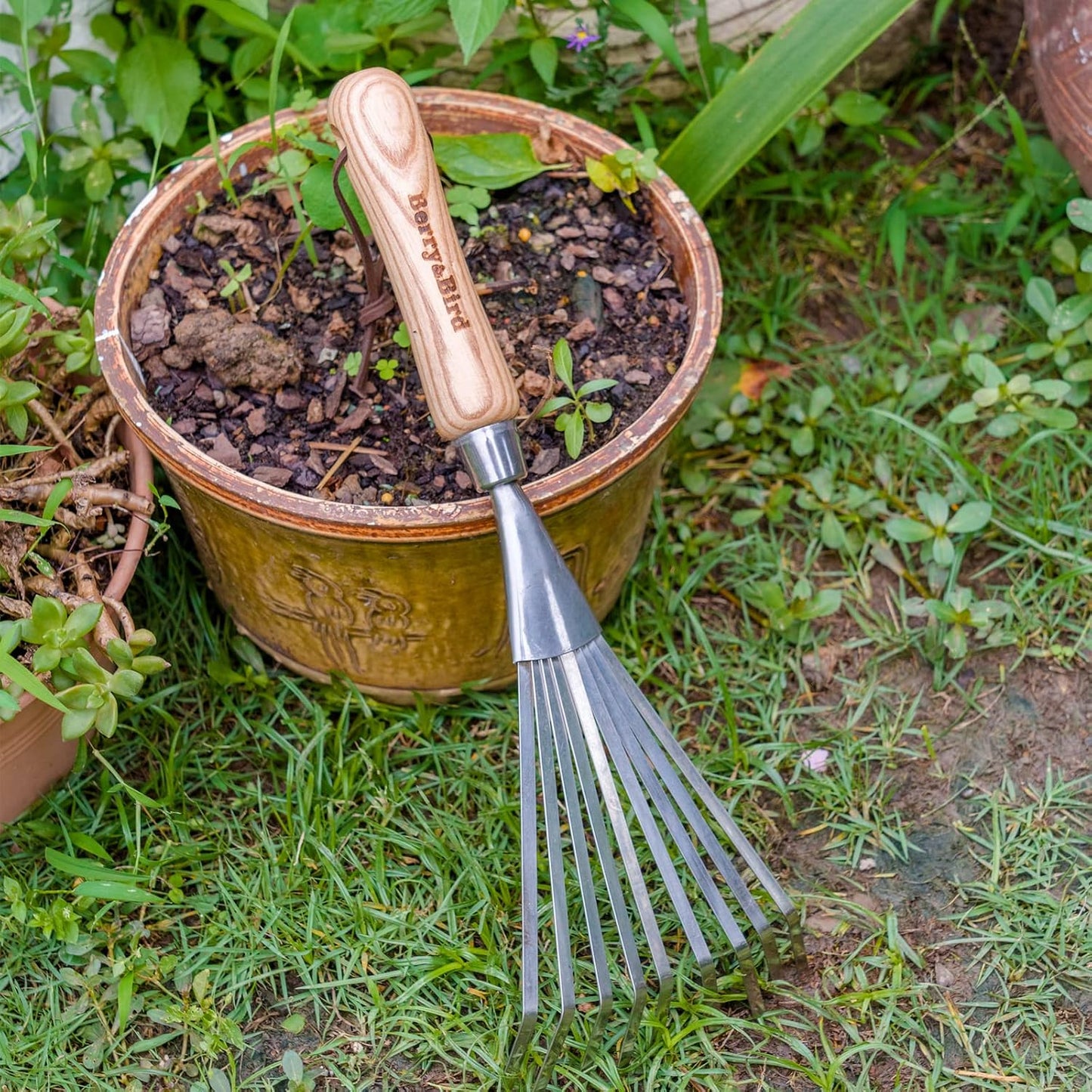 Gardening Hand Shrub Rake, 14.7" Stainless Steel Grass Rake
