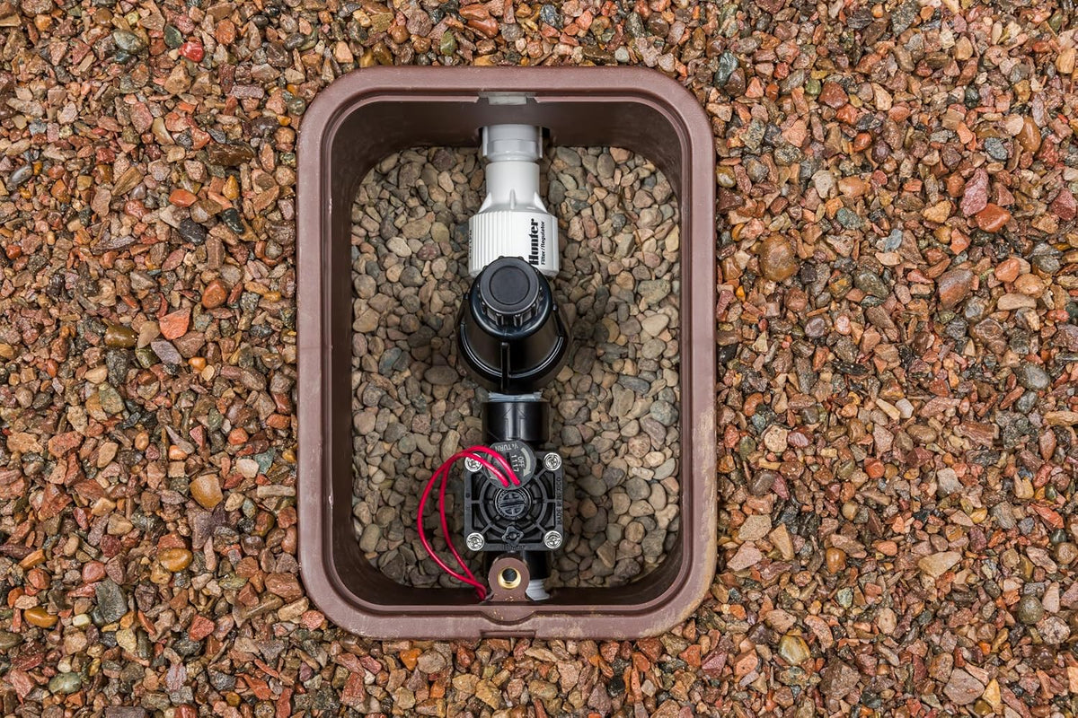 Hunter PCZ10140 Drip Irrigation Kit, 1 in. Valve, Filter, 40 PSI Regulator