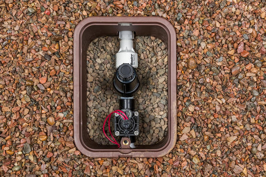 Hunter PCZ10140 Drip Irrigation Kit, 1 in. Valve, Filter, 40 PSI Regulator