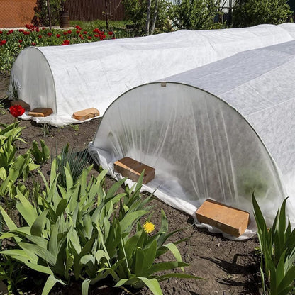 Winter Plant Covers Freeze Protection Blanket Frost Cloth Indoor Outdoor Floating Row Cover for Raised Beds, Vegetable Garden, Potted Plants - Green, 8.2 X 24.61 Ft