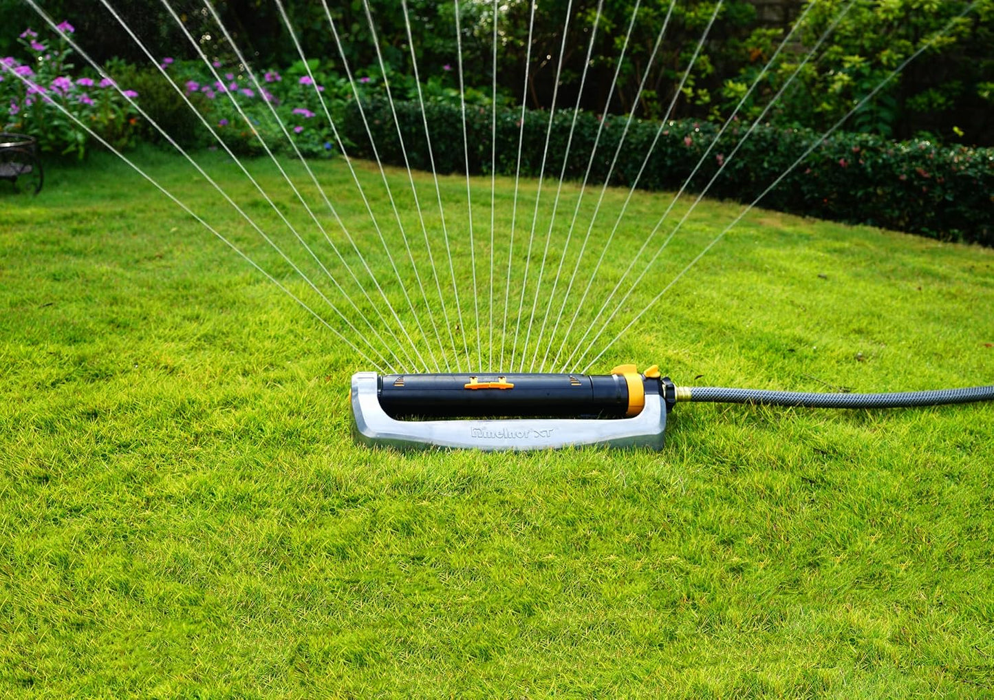 XT Oscillating Sprinkler, 4500 Sq Ft: Flow, Width & Range Adjust