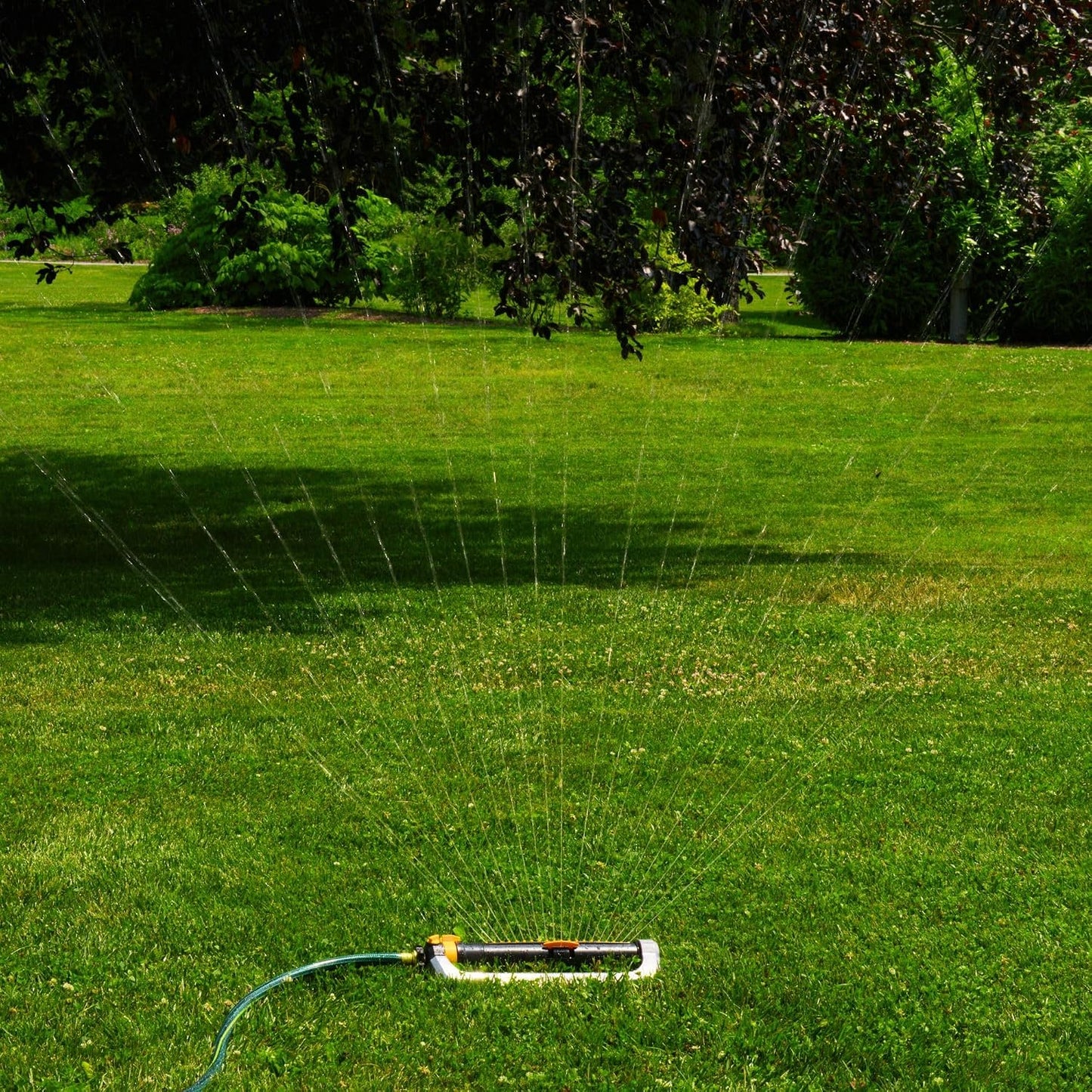 XT Oscillating Sprinkler, 4500 Sq Ft: Flow, Width & Range Adjust