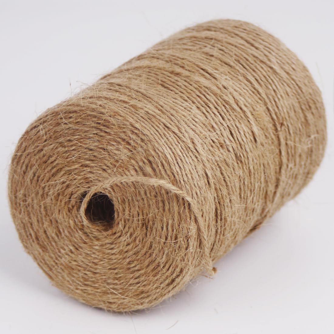 5mm Jute Rope 105 Feet Twisted Heavy Duty and Thick Twine Rope for Cat Scratcher Scratching Post Tree Craft Projects Gardening Home Decoration Packing Bundling (105FT * 5mm)