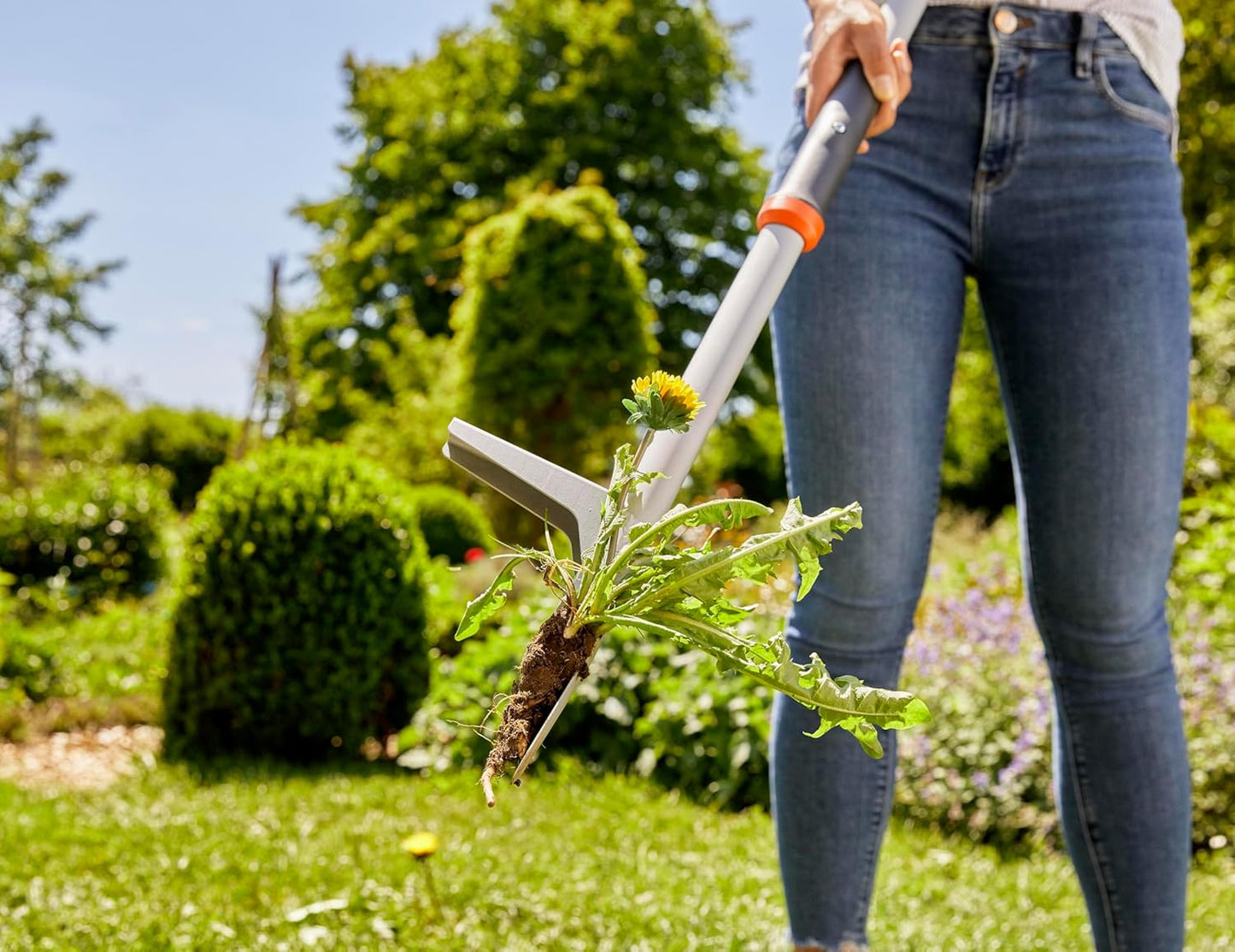 Stand-Up Weed Puller with Built-in Ejector, Long Handle - 03518