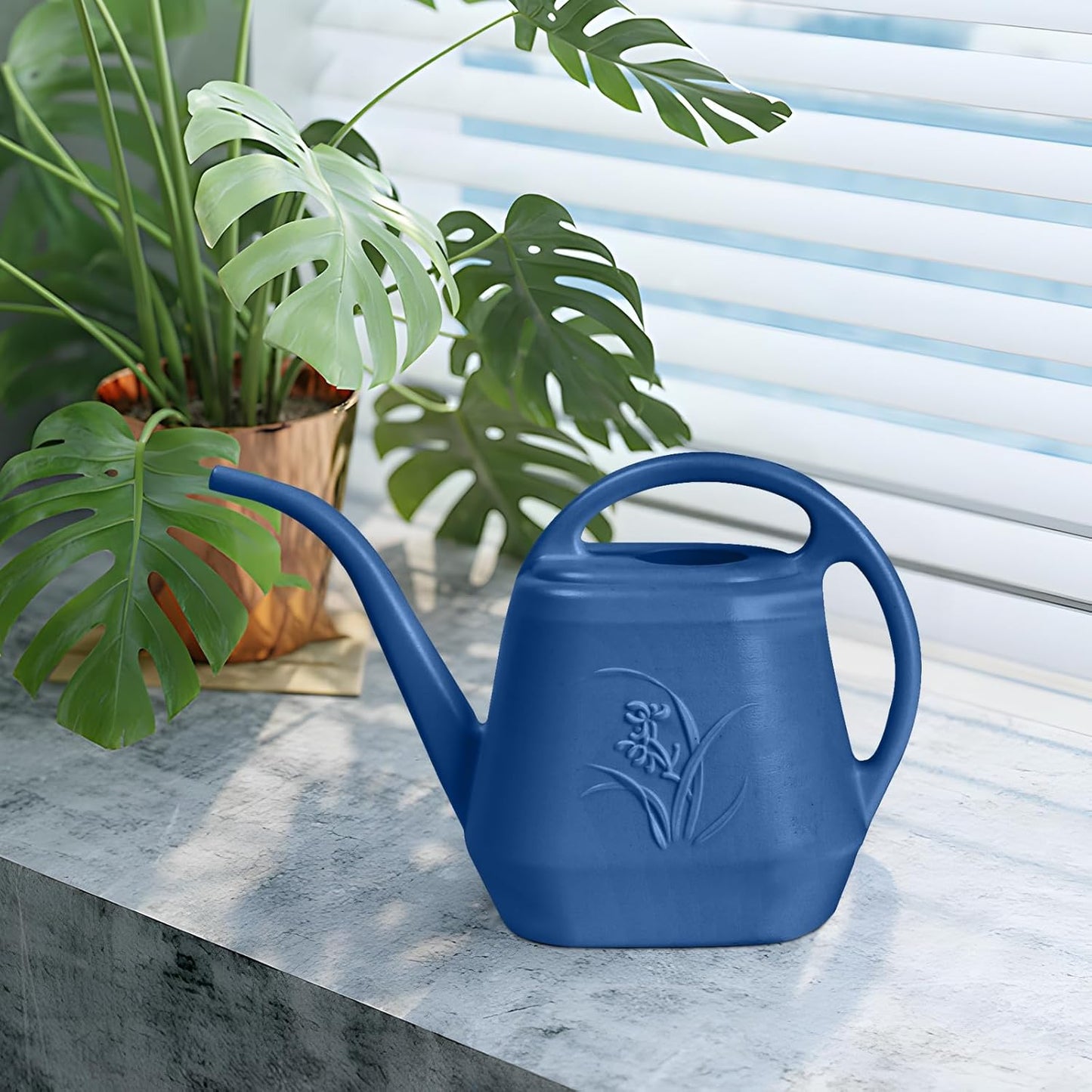Plastic Watering Can Grip -1/2 Gallon - Blue