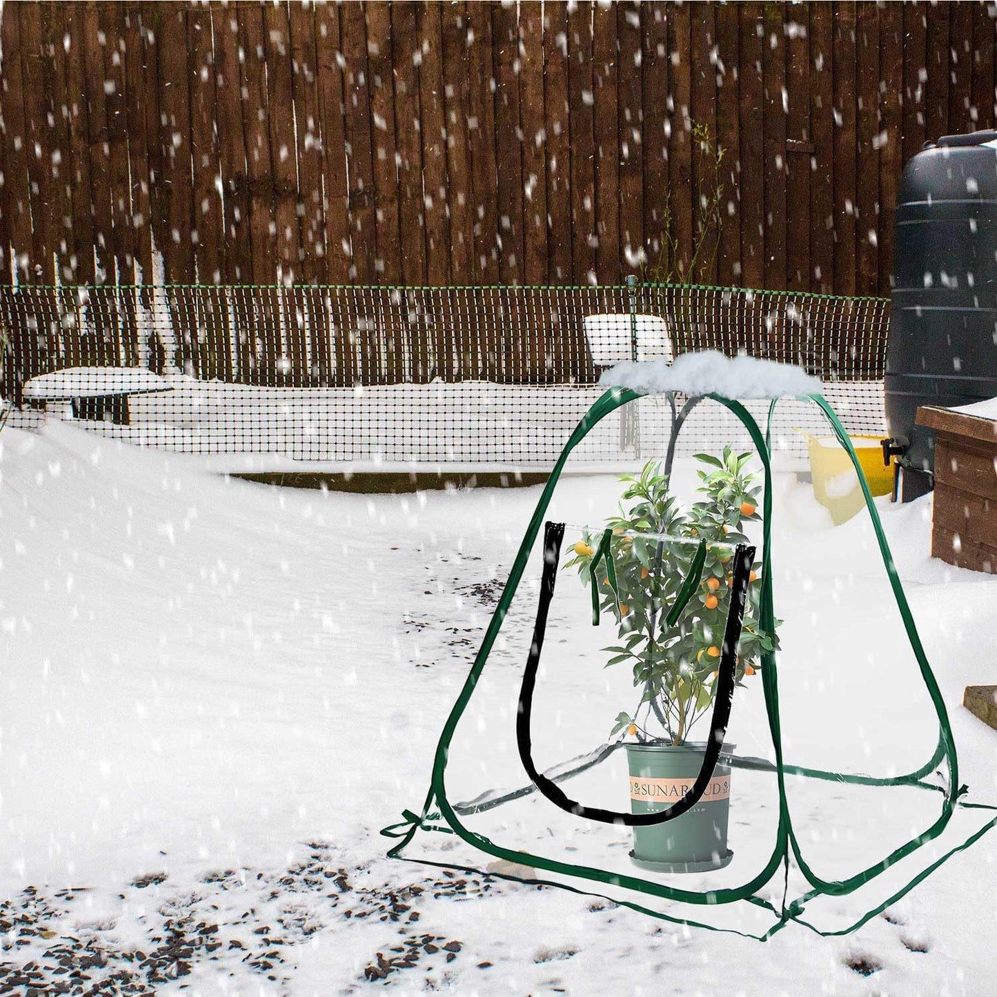 Plant Mini Greenhouse Pop Up Greenhouse Covers, Transparent Freeze Protection PVC Tent with Roll-up Zipper Entry Doors for Indoor and Outdoor Gardens Protecting Plant from Cold Frost (PVC, 39x39x39in)