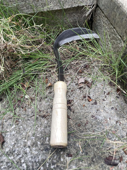 Gardening Hand Tools, Garden Hoe for Weeding, Japanese Weeding Sickle, Left Hand Scythe Tool for Grass Cutting