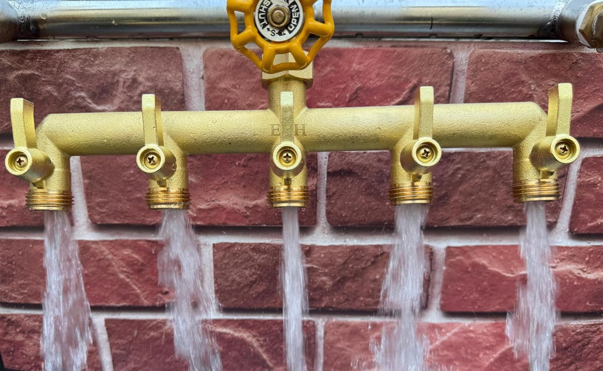 Brass Garden Hose Splitter, 3 Way High Flow Outdoor Faucet Splitter,Full Flow 3-Way Brass Heavy Duty Hose Splitter With 3 Long Metal Handle and Individual On/Off Valve。