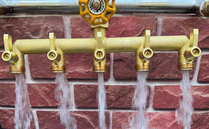 Brass Garden Hose Splitter, 3 Way High Flow Outdoor Faucet Splitter,Full Flow 3-Way Brass Heavy Duty Hose Splitter With 3 Long Metal Handle and Individual On/Off Valve。
