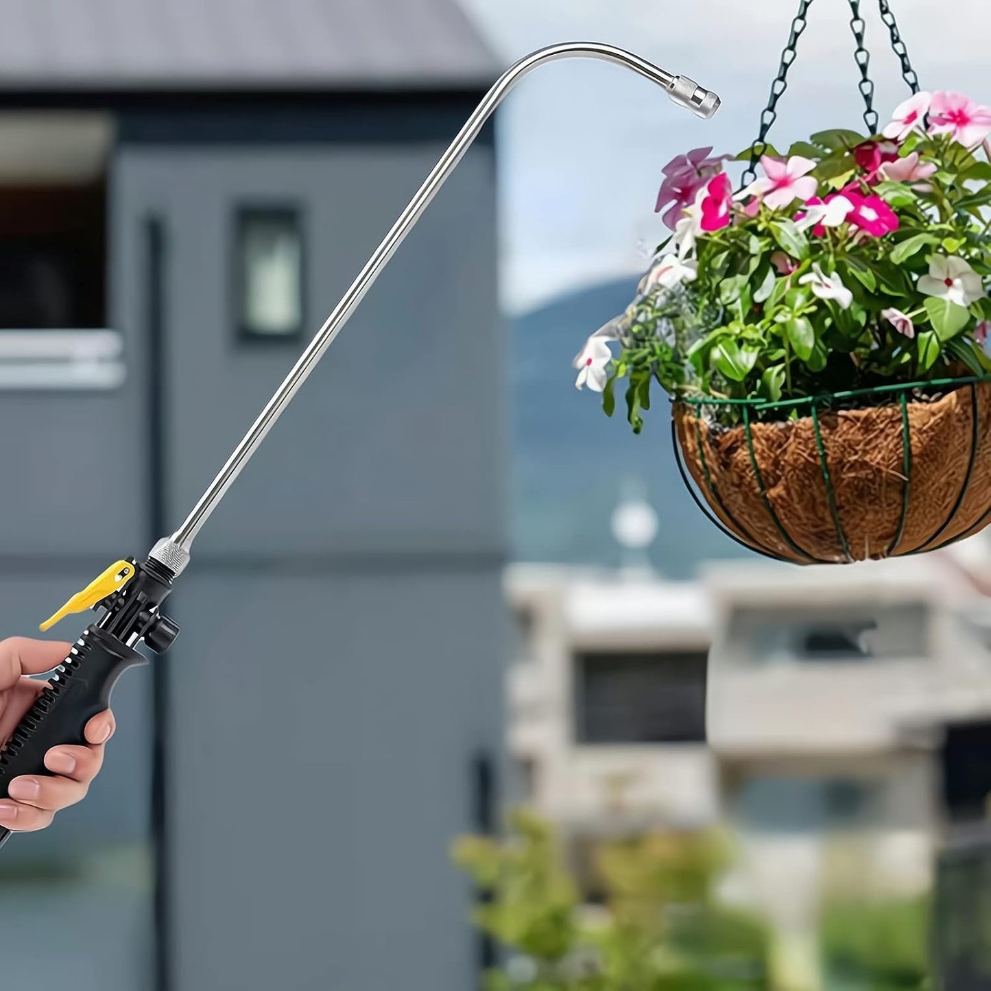 Mist Watering Wand For Hanging Baskets,25 Inch Spray Wand With Adjustable Nozzle, Car Pet Window Cleaning Tool, Great For Watering Seedbeds, Hanging Plants, Deck Plants.（90-degree curved nozzle）