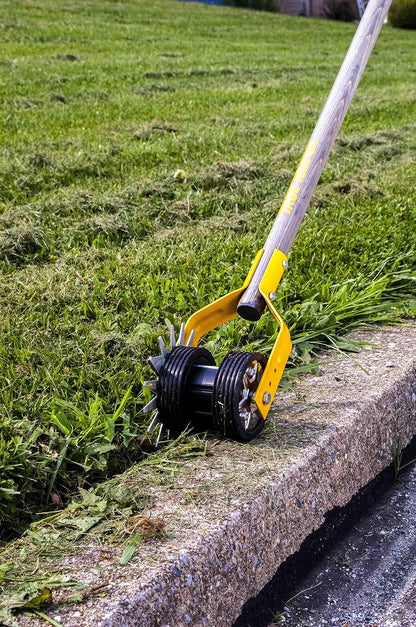 Ames Deluxe Dandelion Weeder with 36" Hardwood Handle