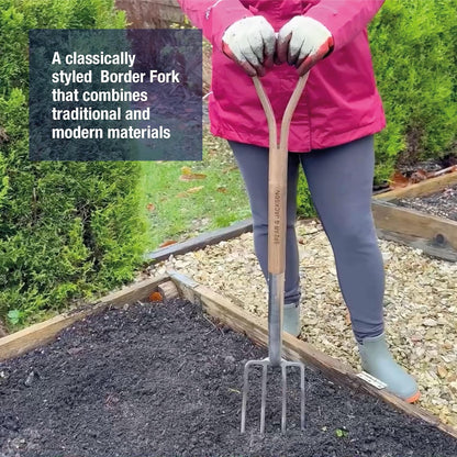 Traditional Stainless Steel Border Fork, Durable Heavy Duty Garden Tool, Ideal for Aerating Weeding and Digging, Comfortable Wooden Handle