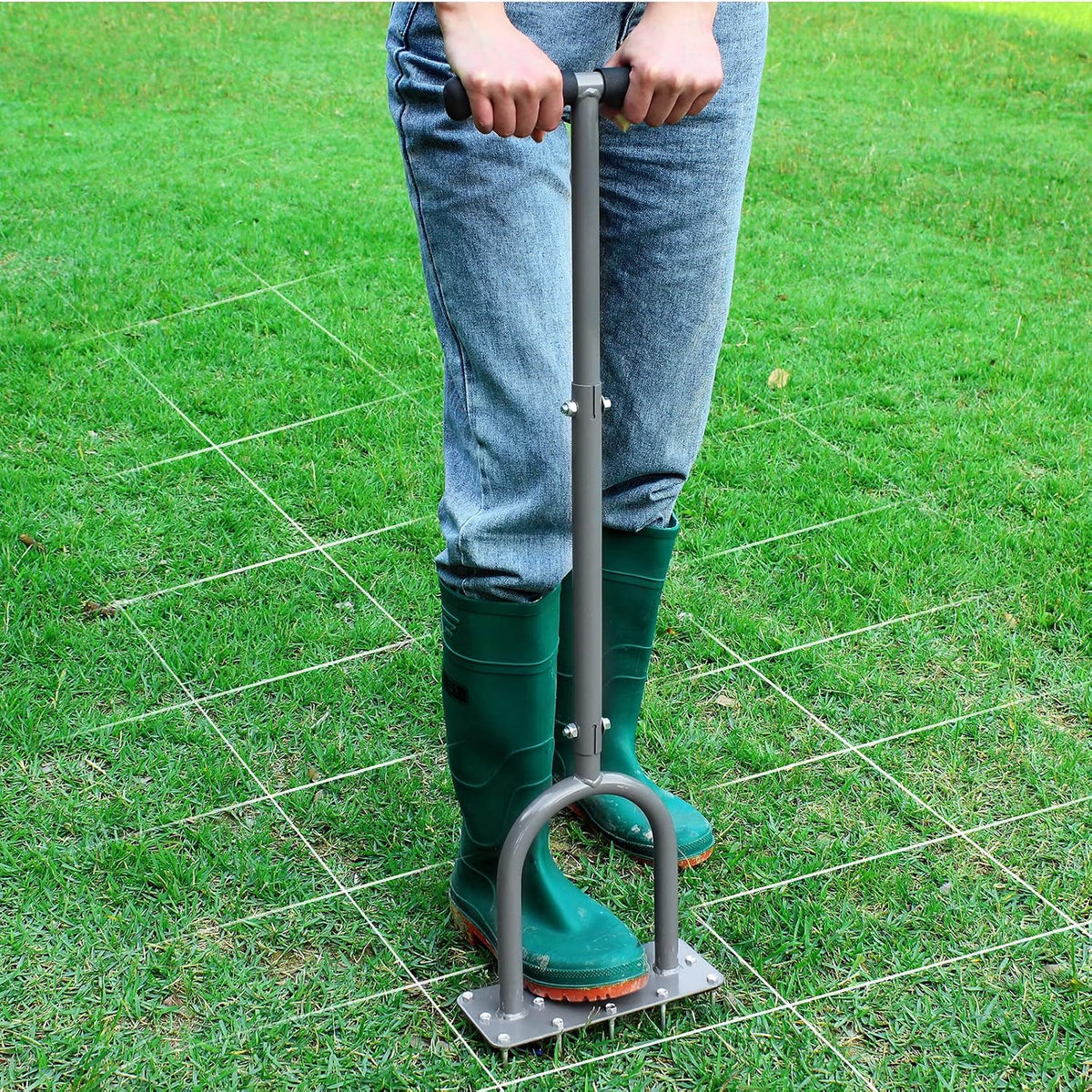 Manual Lawn Aerator Tool with 15 Iron Spikes, Garden Spike Aerator
