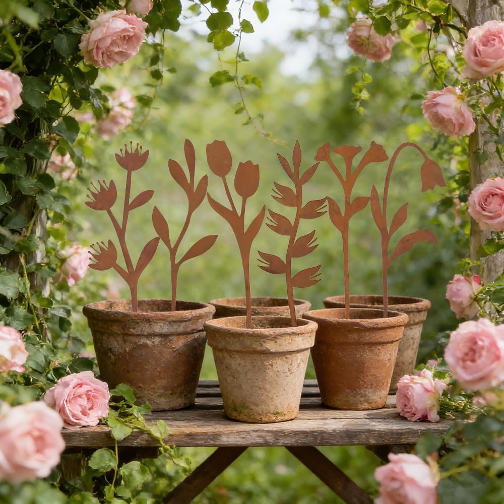 Garden Decor for Outside, 6 Pcs Rusty Metal Flower Garden Stakes with Fern Leaf Design for Outdoor Yard Art, Rustic Plant Stakes for Flower Bed, Pot, Vase