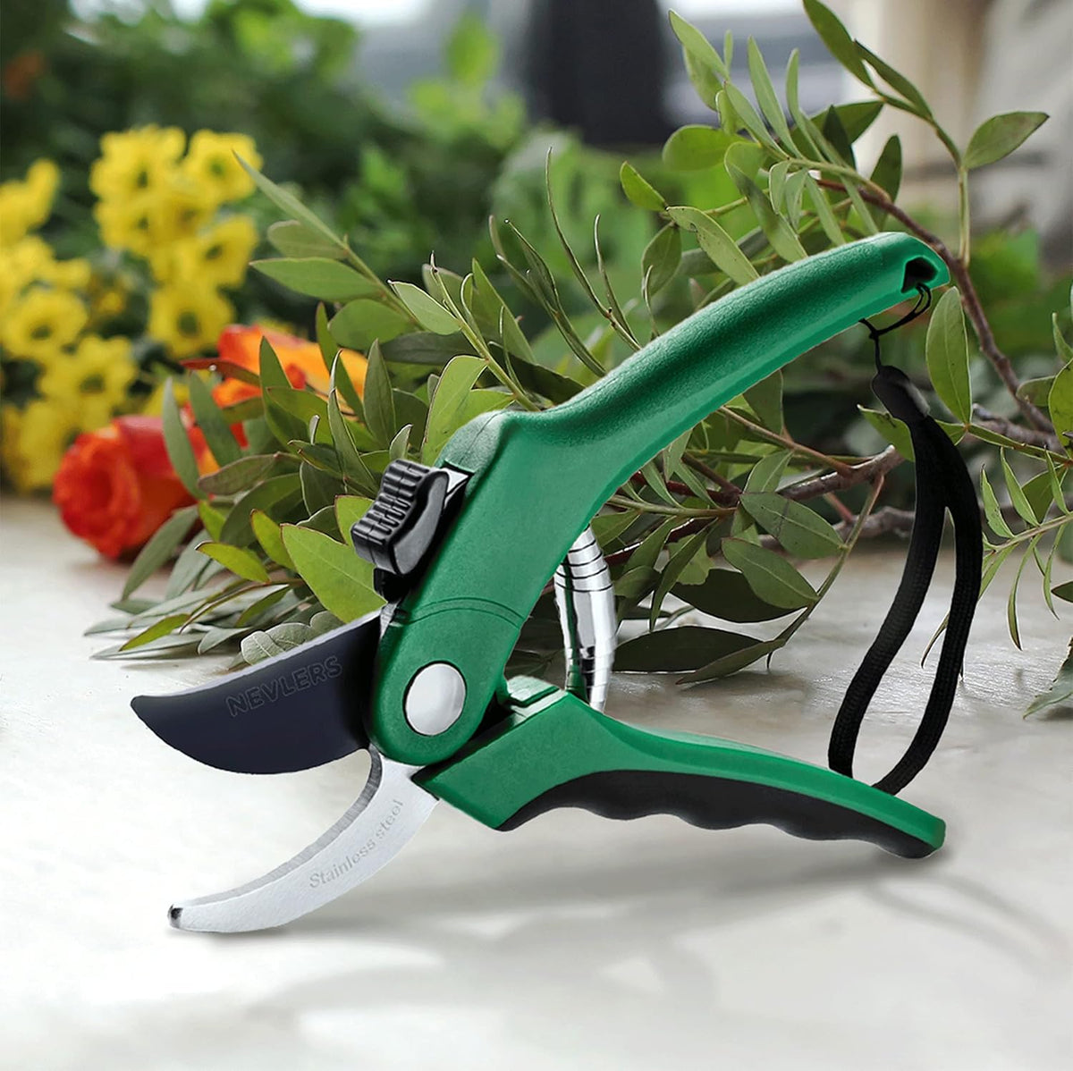 8" Green Bypass Pruning Shears Heavy Duty Pruning Scissors
