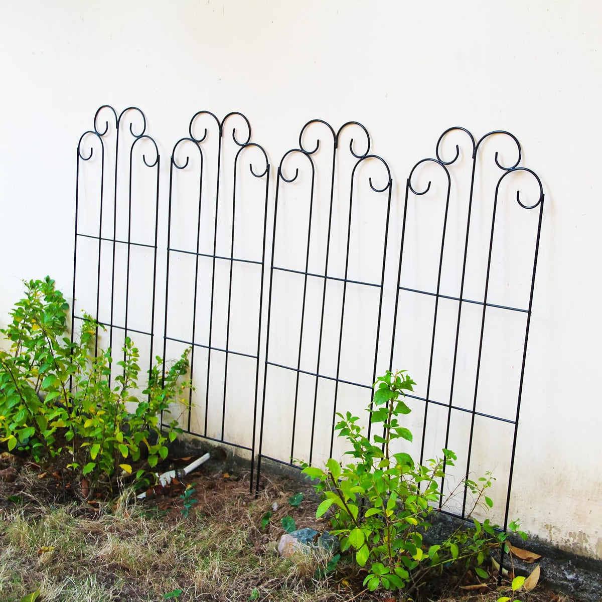 4 Pack Black Garden Trellis 45” x 15.9” for Climbing Plant Rustproof Iron Plant Support Patio Flower Metal Trelli Wire Lattices Grid Panels for Ivy Cucumbers Clematis Roses