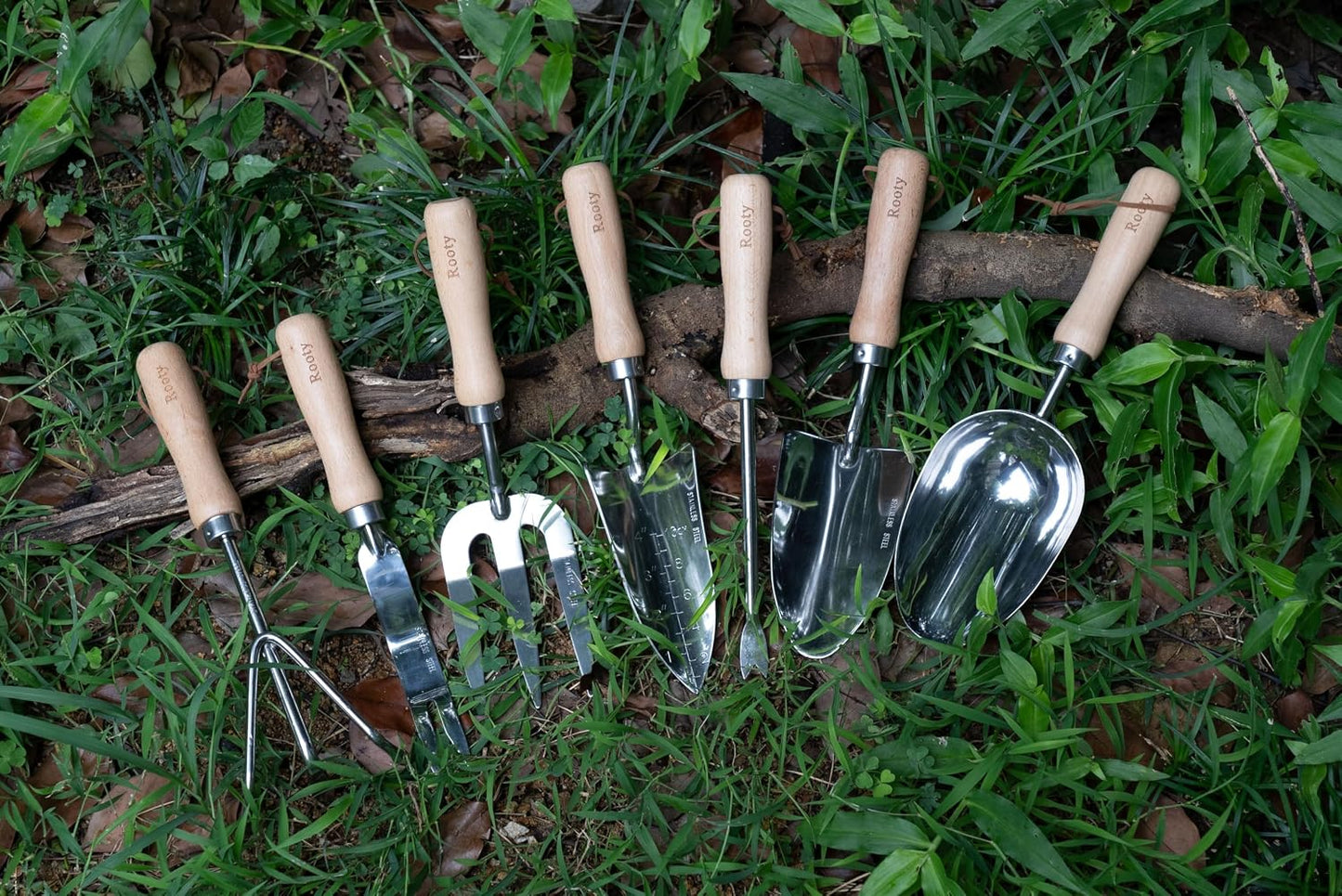 Gardening Tool Set 3 Pieces Stainless Steel Heavy Duty Gardening Kit Includes 2 Sizes of Hand Trowels and Cultivator Easy for Garden Cultivating Soil Lossening Transplanting Digging