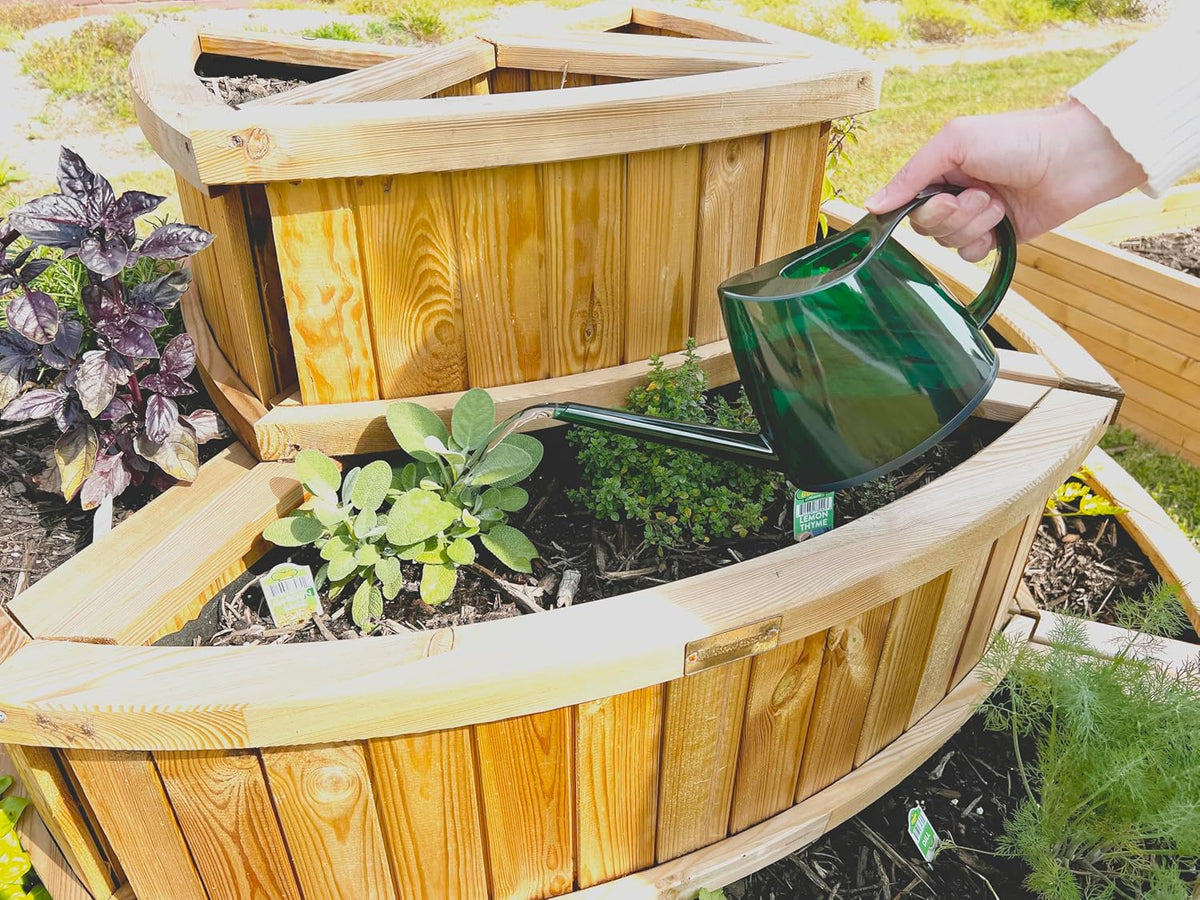V556G 1.5L Porous Watering Can - Green