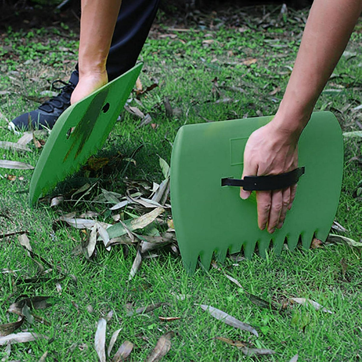 2-Pack Leaf Scoops, Large Leaf Grabber Claws with Ergonomic Handles, Durable Hand Rake Garden Tool for Easy Leaf Pickup, Grass Clippings and Lawn Debris