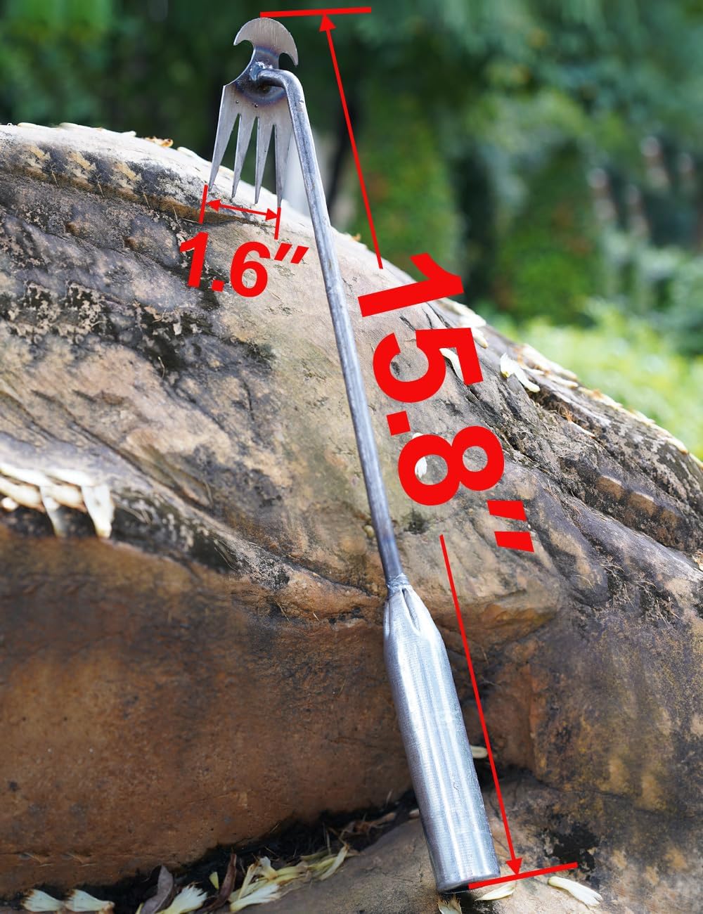 Japanese Weeding Sickle Hoe, 11" Gardening Hand Weeder Nejiri Kama Blade Tool Digging Cutting Weed Remover, High-Carbon Steel One-Piece Molding with Wood Handle, Very Sharp Edge Quick Work