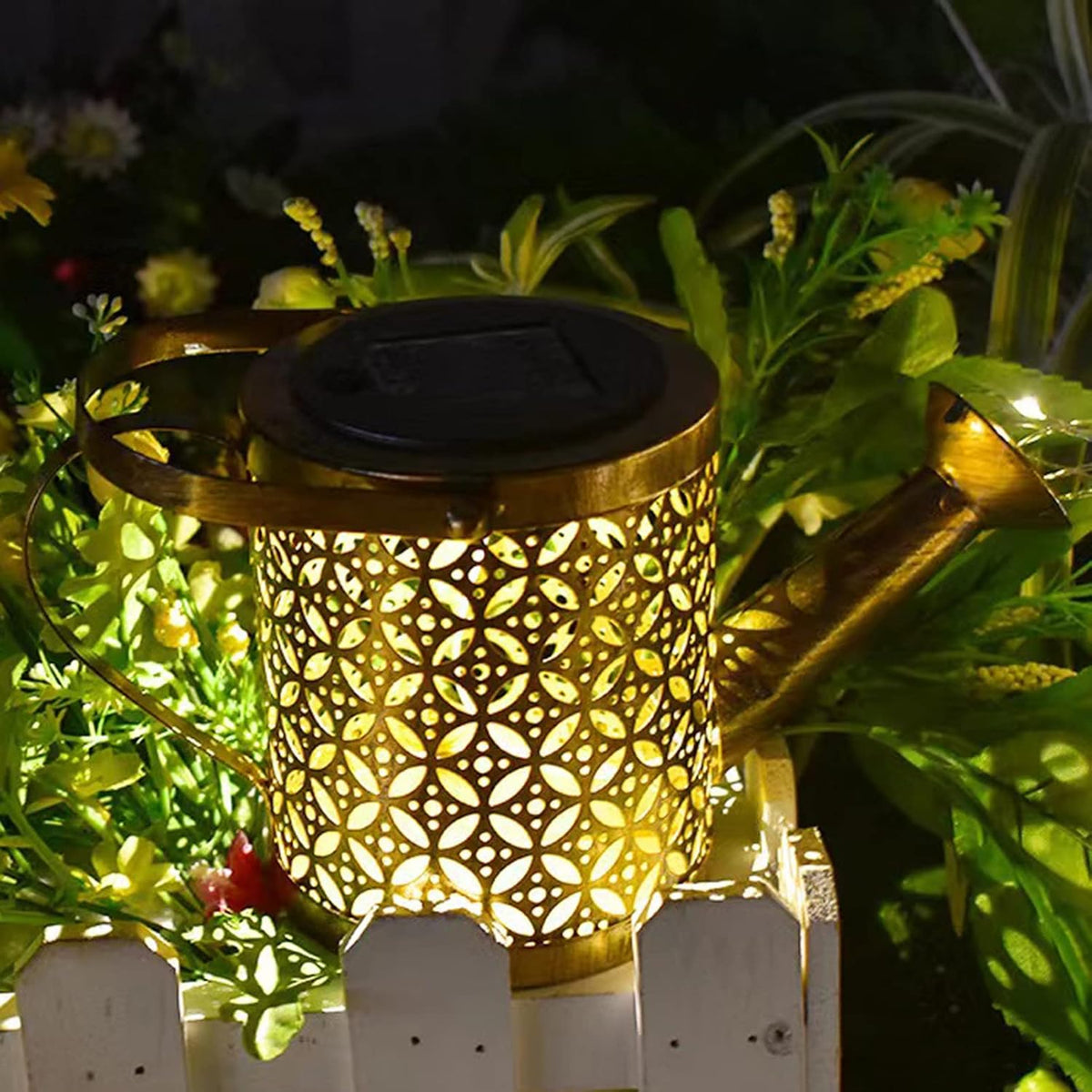 Watering Can with Lights, Solar Lights for Outdoor Garden Art Decor Hanging Solar Lanterns, Metal Waterproof for Walkway Yard Pathway Patio Table