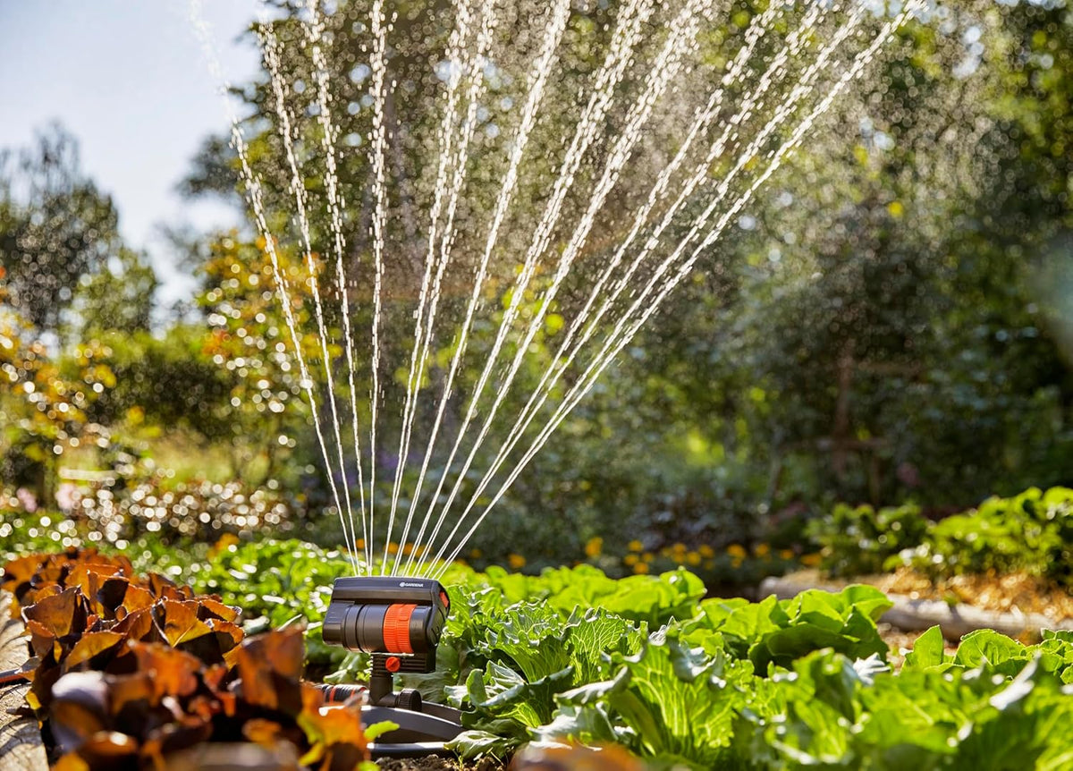 AquaZoom Compact Rectangular oscillating Sprinkler: Sprinkler for Watering Areas of 9–216 m², Range 3–18 m, Spread 3–12 m, Built-in Filter (18708-20)