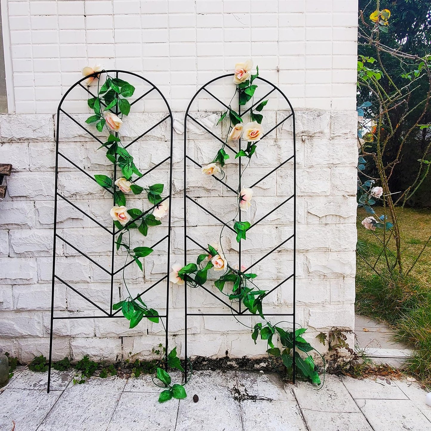 2 Pack Black Garden Trellis for Climbing Plants 45” x 15.9” Iron Plant Support Climbing Vines and Flowers Stands Vegetables Patio Metal Lattices Grid Panels for Ivy Cucumbers