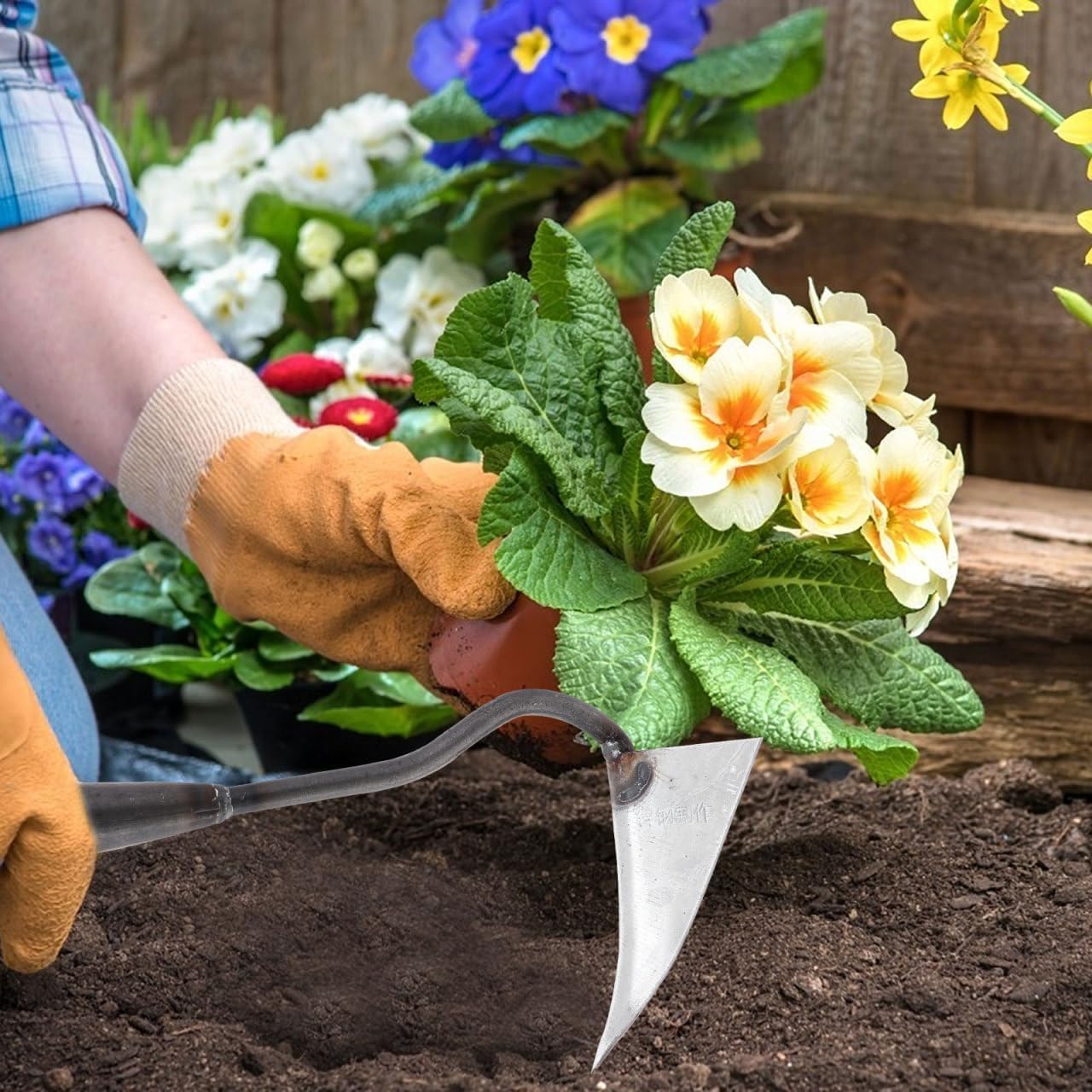 Triangle Hoe 12.4 Inch Manual Garden Cultivator with Sturdy Iron Head for Soil Digging Weeding and Manuring in Home Lawn and Farm Care