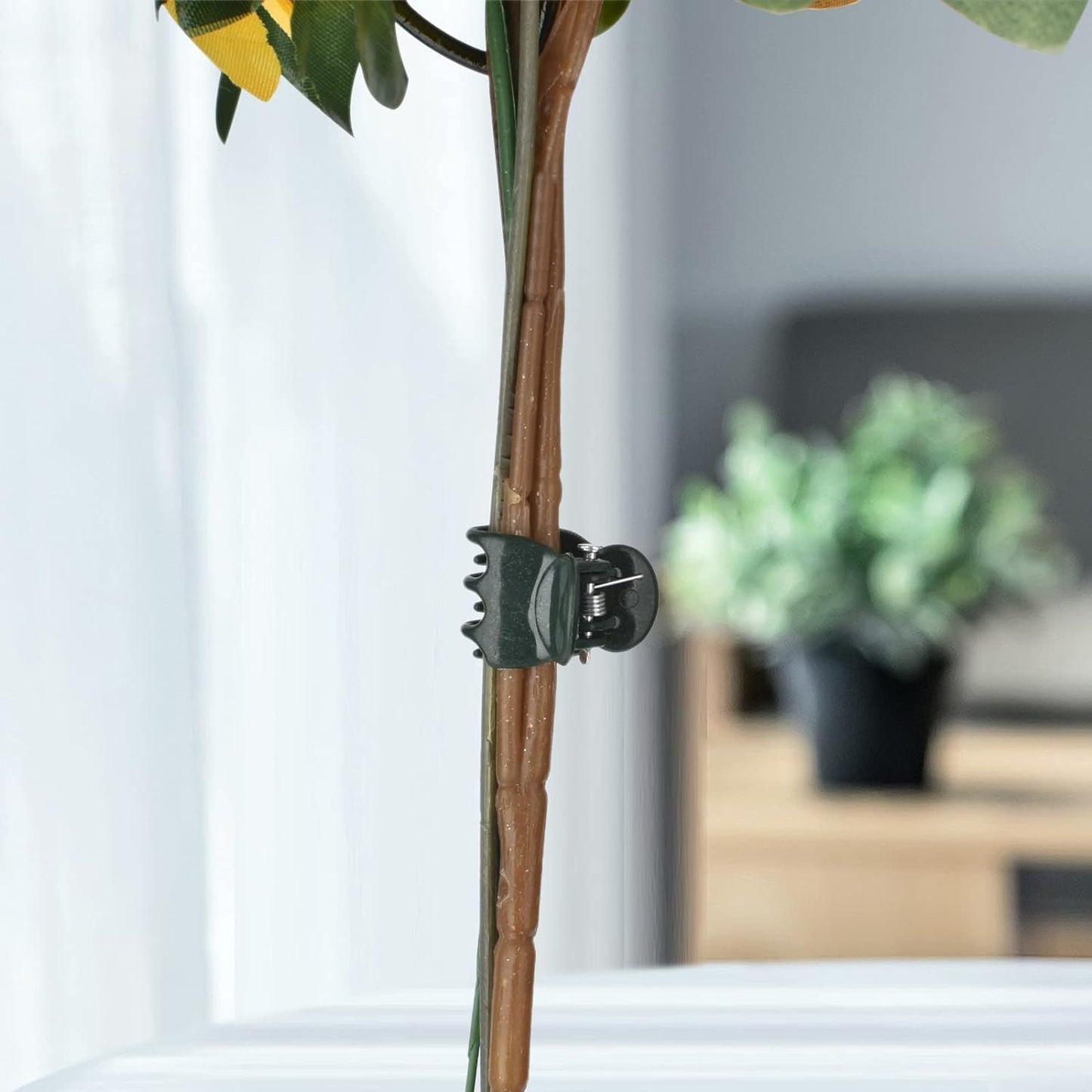 100 Pcs Plant Clips Orchid Clips Plants Orchid Support Clips Flower Vine Clips for Supporting Stems Vines Stalks Climbing Plant Grow Upright