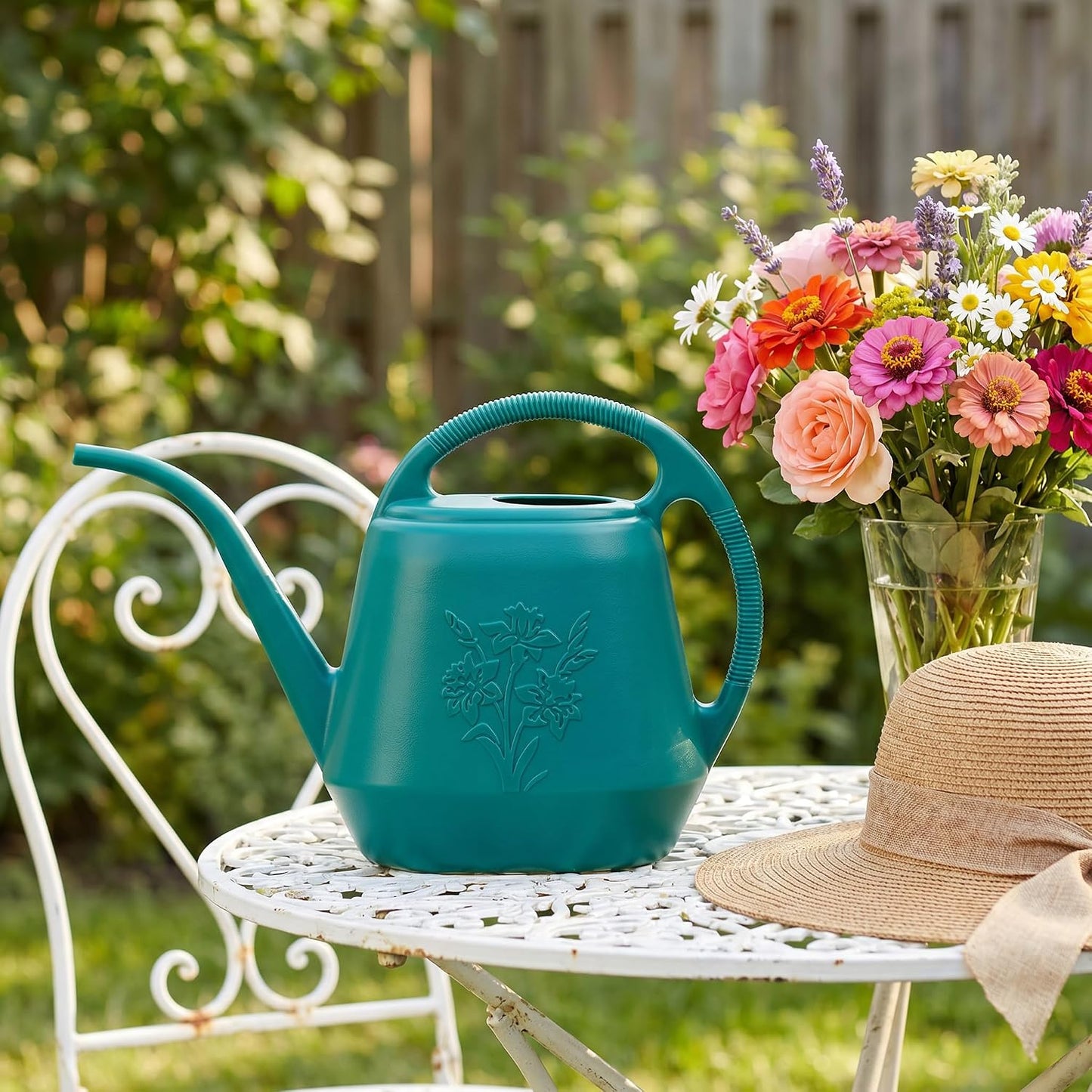 1-Gallon Plastic Watering Can with Comfortable Handle, Garden Watering Cans Long Spout for Indoor Outdoor Watering Plants (Green)