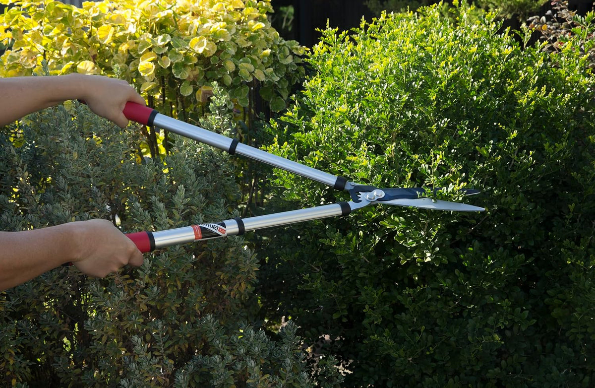 ® Pro Heavy Duty Hedge Shears - Premium Garden Clippers with Patented Gearing Technology, Ultra Lightweight Aluminium Handles, Japanese SK5 Steel Blades, Ideal Shears for Gardening - 22" Trimmer